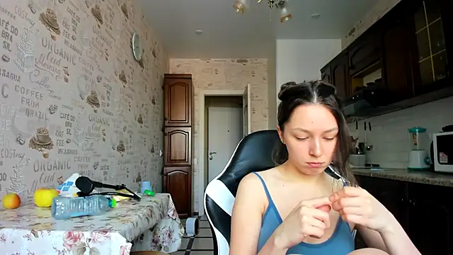 Snapshot of Adela_Vetta chatting on 03/01/25, 10:13 Adela Vetta online show from 03/01/25, 10:13