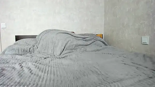 Snapshot of Adela_Vetta chatting on 03/03/25, 08:27 Adela Vetta online show from 03/03/25, 08:27