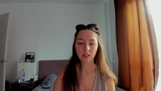 Snapshot of Adela_Vetta chatting on 10/12/25, 08:24 Adela Vetta online show from 10/12/25, 08:24