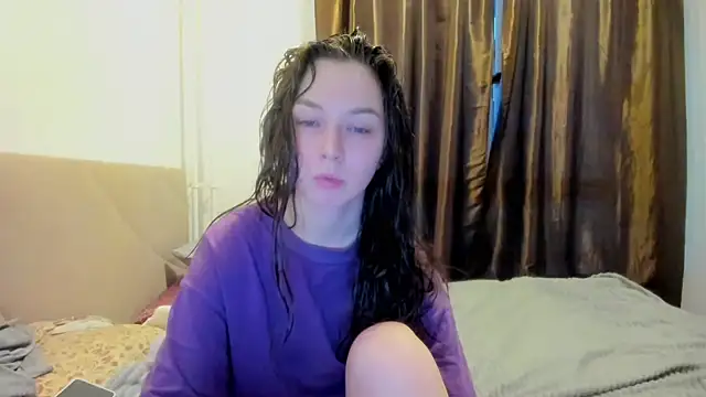 Snapshot of Adela_Vetta chatting on 02/13/26, 02:24 Adela Vetta online show from 02/13/26, 02:24