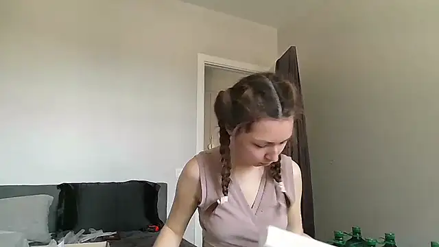 Snapshot of Adela_Vetta chatting on 03/23/26, 09:57 Adela Vetta online show from 03/23/26, 09:57