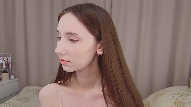 Snapshot of lezyliza chatting on 12/30/24, 01:25 lezyliza online show from 12/30/24, 01:25