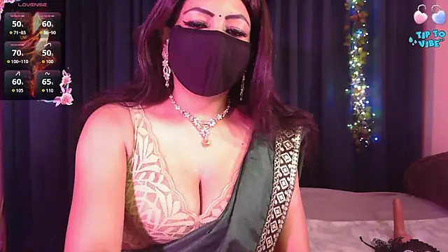 Snapshot of Aashiya- chatting on 04/06/26, 10:44 Aashiya- online show from 04/06/26, 10:44