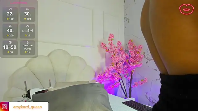 Amykord online show from 09/19/25, 11:55