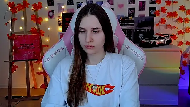 AliceCharmy online show from 11/20/25, 06:46