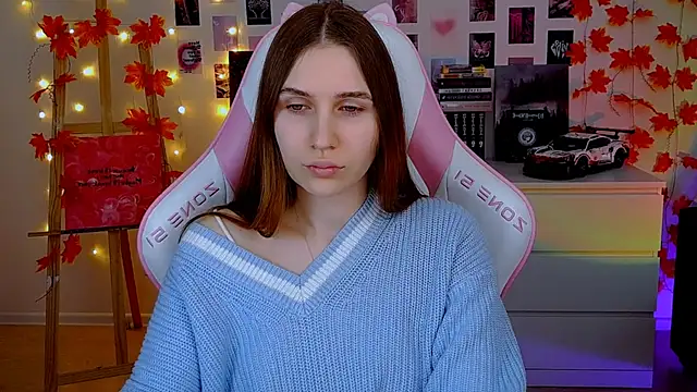 AliceCharmy online show from 11/27/25, 07:32