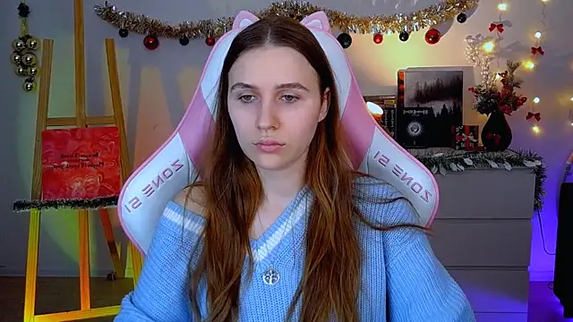 AliceCharmy online show from 12/16/25, 09:36