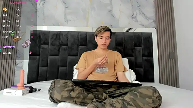 bunny maxi online show from 01/25/25, 12:26