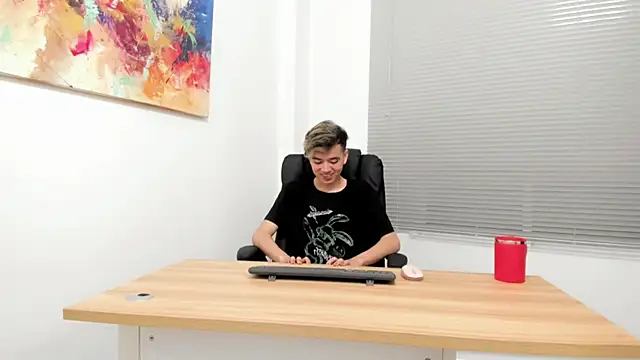 bunny maxi online show from 02/07/25, 12:28