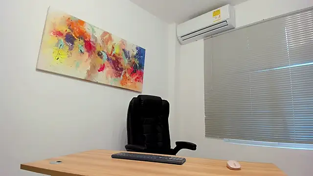 bunny maxi online show from 02/13/25, 01:48