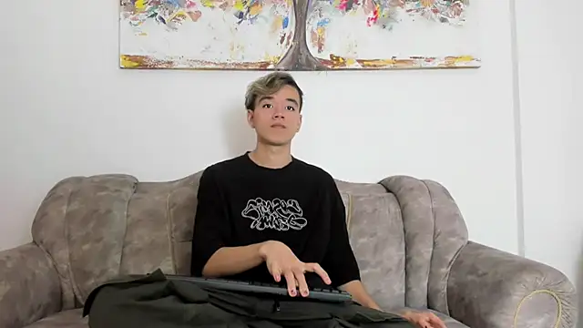 bunny maxi online show from 02/18/25, 12:39