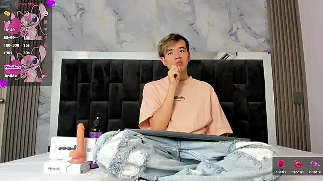 bunny maxi online show from 03/07/25, 12:34