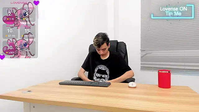 bunny maxi online show from 03/20/25, 12:32