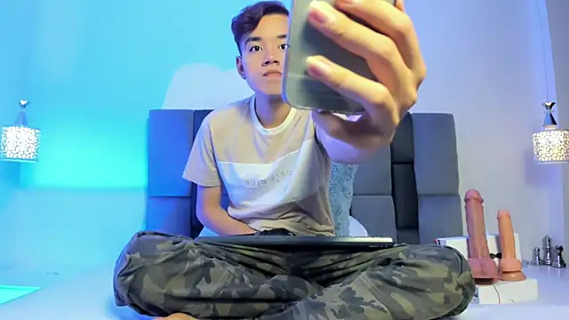 bunny maxi online show from 10/15/25, 12:27