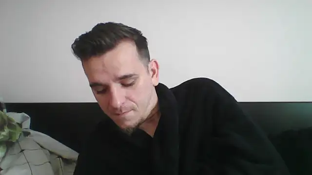 Huge cock22cm online show from 03/12/25, 07:24