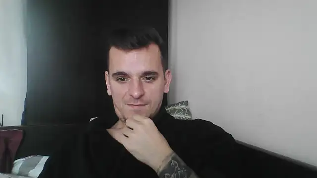 Huge cock22cm online show from 03/13/25, 09:32