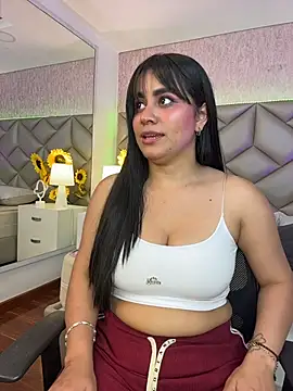 Brenda Garcia online show from 11/08/25, 07:23