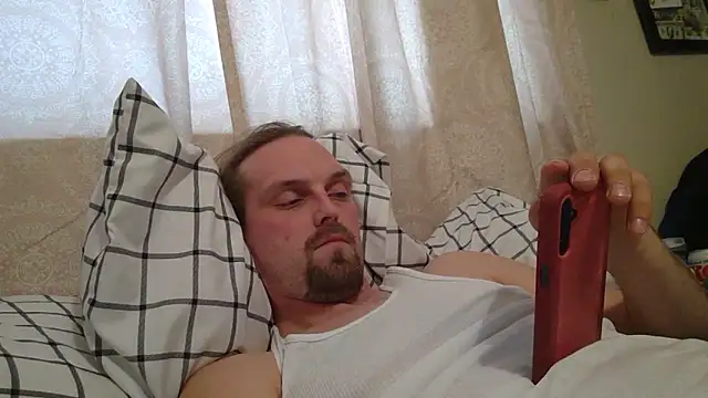 Snapshot of VitaminDrewFl chatting on 02/17/26, 05:52 VitaminDrewFl online show from 02/17/26, 05:52