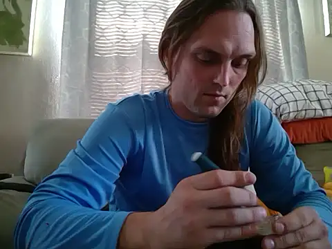 Snapshot of VitaminDrewFl chatting on 02/23/26, 04:59 VitaminDrewFl online show from 02/23/26, 04:59