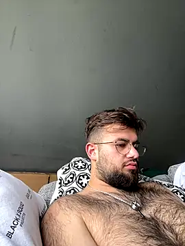 Snapshot of yxssxn24403 chatting on 10/15/25, 08:47 yxssxn24403 online show from 10/15/25, 08:47