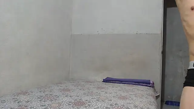 Snapshot of MicaelRian69 chatting on 01/15/26, 02:49 MicaelRian69 online show from 01/15/26, 02:49