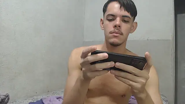 MicaelRian69 online show from 04/29/26, 09:21
