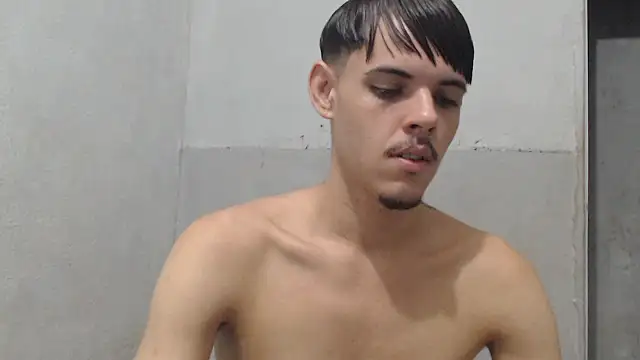 MicaelRian69 online show from 05/10/26, 04:17