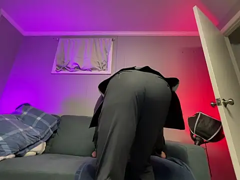 mouser21212 online show from 02/14/25, 07:38