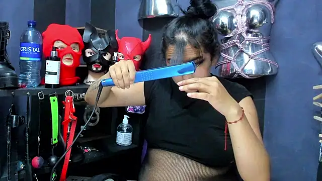 LucyStrike  online show from 03/05/25, 12:27