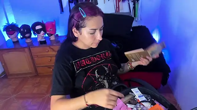 LucyStrike  online show from 12/13/25, 11:21