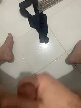 Snapshot of Mature_fucker31 chatting on 01/04/25, 10:13 Mature fucker31 online show from 01/04/25, 10:13