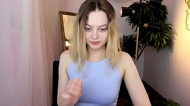 Snapshot of n0_nude chatting on 03/03/25, 07:10 n0 nude online show from 03/03/25, 07:10