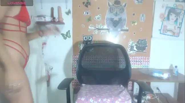 Snapshot of KamileLatinasexy chatting on 12/23/24, 12:03 KamileLatinasexy online show from 12/23/24, 12:03