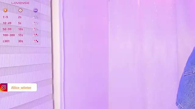 Alice winter  online show from 03/05/25, 10:21