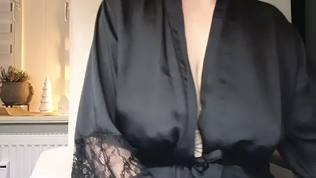 Loona-Lexxington online show from 03/06/25, 09:42