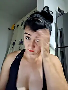 taalia online show from 12/22/24, 12:17