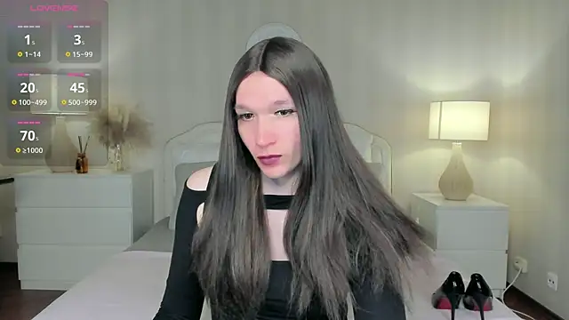 Snapshot of valeriasecret chatting on 04/21/26, 04:19 valeriasecret online show from 04/21/26, 04:19