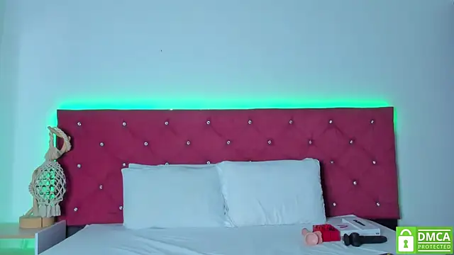 Ruth harvey  online show from 02/05/25, 11:12