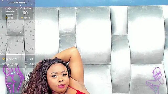 CamilaBenitez online show from 02/07/25, 12:53