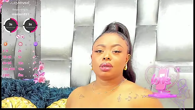 Snapshot of CamilaBenitez chatting on 02/15/26, 01:46 CamilaBenitez online show from 02/15/26, 01:46