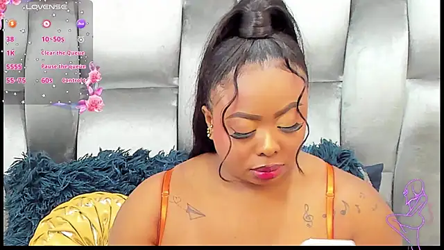 Snapshot of CamilaBenitez chatting on 03/10/26, 12:26 CamilaBenitez online show from 03/10/26, 12:26