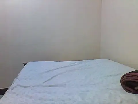 Snapshot of princess-cutie12 chatting on 05/18/26, 08:36 princess-cutie12 online show from 05/18/26, 08:36