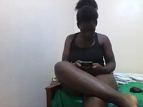Snapshot of princess-cutie12 chatting on 06/10/26, 07:46 princess-cutie12 online show from 06/10/26, 07:46