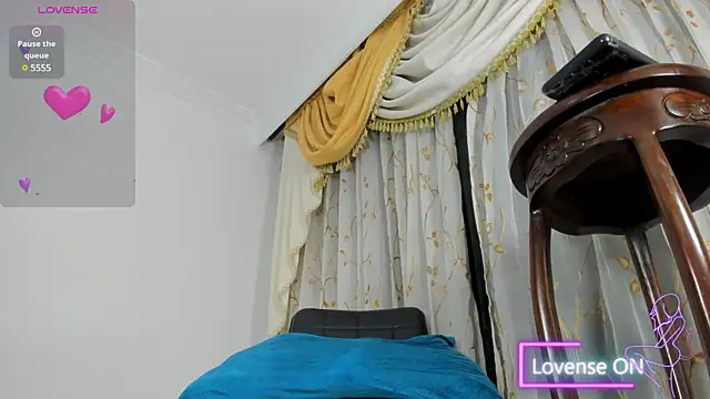 Snapshot of Alex_Keit chatting on 02/13/25, 05:11 Alex Keit online show from 02/13/25, 05:11