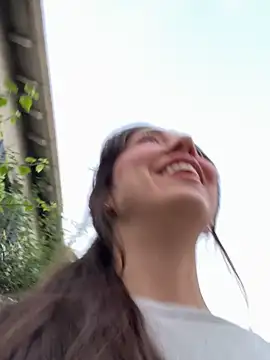 Snapshot of emiliasommer chatting on 09/28/25, 05:18 emiliasommer online show from 09/28/25, 05:18