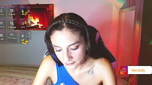 Mei Kelly online show from 10/15/25, 01:28