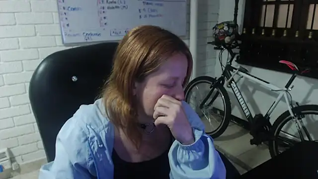 ViioletaMora online show from 02/13/25, 12:02