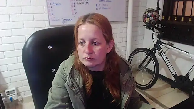 ViioletaMora online show from 02/13/25, 07:31