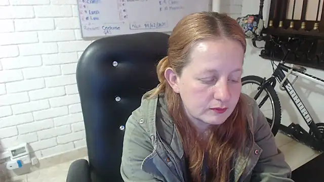 ViioletaMora online show from 02/14/25, 09:53