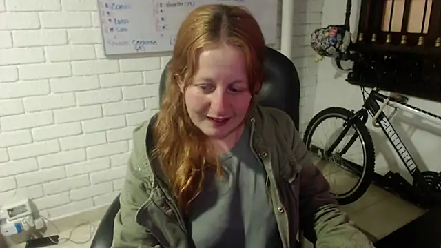 ViioletaMora online show from 02/15/25, 12:59